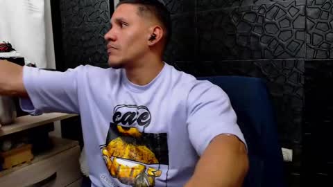 Viktor Herrera online show from February 19, 2025, 12:35 am