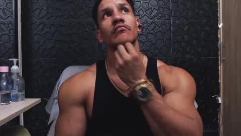 Viktor Herrera online show from October 15, 2025, 3:06 am