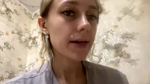 Sweett online show from May 15, 2026, 11:23 pm