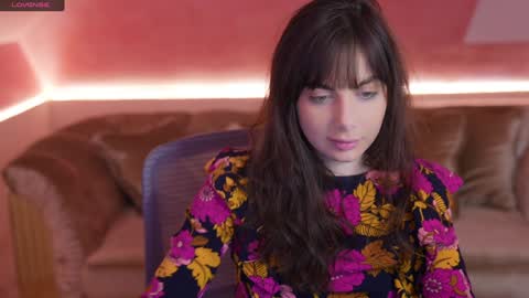 Snapshot of viktoria_storm chatting on December 4, 2024, 11:46 pm Alisa online show from December 4, 2024, 11:46 pm