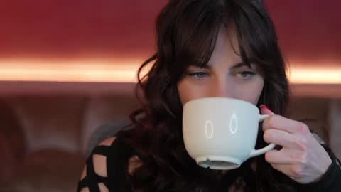 Snapshot of viktoria_storm chatting on January 5, 2025, 1:26 pm Alisa online show from January 5, 2025, 1:26 pm