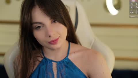 Snapshot of viktoria_storm chatting on February 2, 2025, 5:32 am Alisa online show from February 2, 2025, 5:32 am