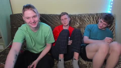 Snapshot of vince__dice chatting on January 20, 2025, 1:39 am Dimoooooon online show from January 20, 2025, 1:39 am