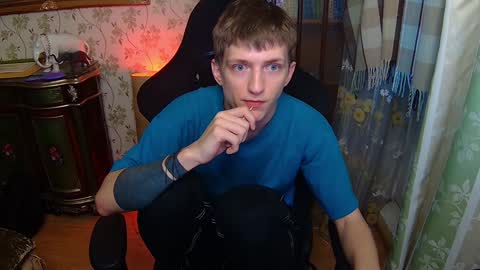 Snapshot of vince__dice chatting on January 21, 2025, 6:43 am Dimoooooon online show from January 21, 2025, 6:43 am