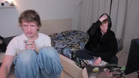 Snapshot of vince__dice chatting on October 6, 2025, 10:18 pm Dimoooooon online show from October 6, 2025, 10:18 pm