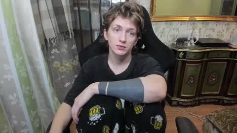 Snapshot of vince__dice chatting on January 12, 2026, 7:41 pm Dimoooooon online show from January 12, 2026, 7:41 pm