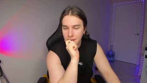 Vincent Strong online show from December 27, 2024, 12:12 pm