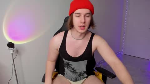 Vincent Strong online show from March 1, 2025, 1:32 am