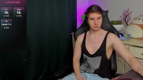 Vincent Strong online show from October 1, 2025, 7:58 am