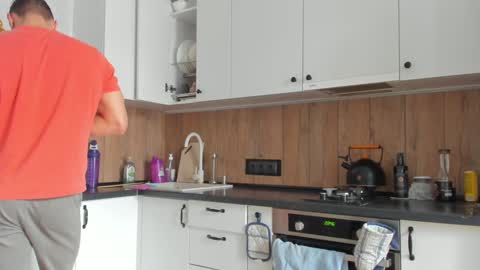 Vincent.  uncut 18cm online show from February 3, 2025, 8:35 am