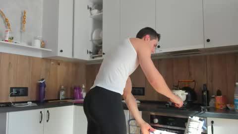 Vincent.  uncut 18cm online show from February 16, 2025, 10:21 am