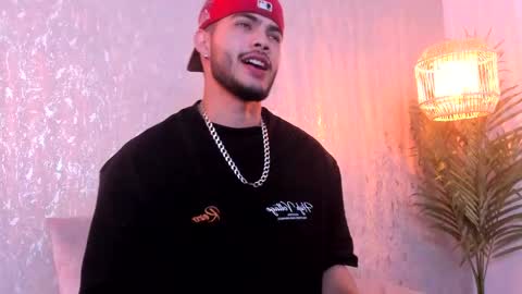 Snapshot of vincentblack_ chatting on September 17, 2025, 4:14 am Vincent online show from September 17, 2025, 4:14 am