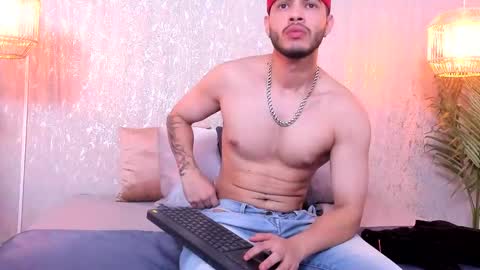 Snapshot of vincentblack_ chatting on September 18, 2025, 4:47 am Vincent online show from September 18, 2025, 4:47 am