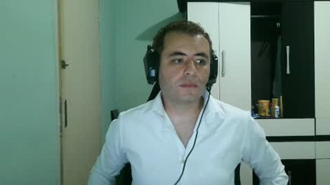 Snapshot of vincentehrt1 chatting on August 9, 2026, 3:28 pm vincentehrt1 online show from August 9, 2026, 3:28 pm
