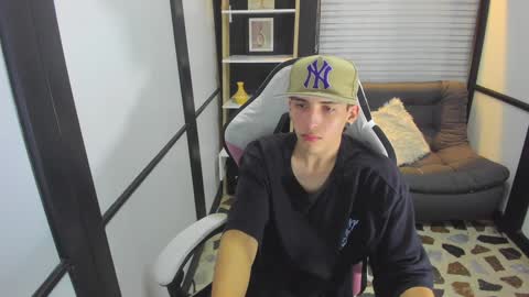 Vincent online show from December 10, 2024, 11:51 pm