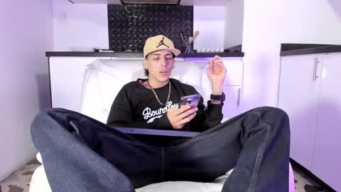 Vincent online show from January 22, 2025, 10:26 pm