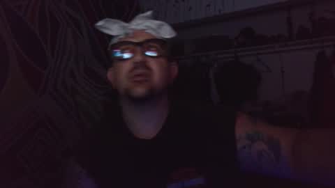 onlyhaveeyes4u online show from October 17, 2025, 6:49 am