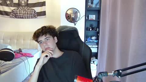 vinnie online show from October 14, 2025, 3:02 pm