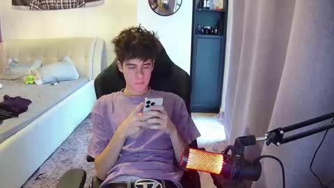 vinnie online show from November 28, 2025, 7:11 am