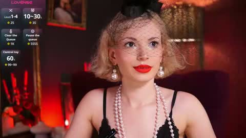 Snapshot of vinyl_kiss chatting on July 20, 2026, 8:44 pm Carrie Next streams Sat Sun 3pm-11pm EST online show from July 20, 2026, 8:44 pm