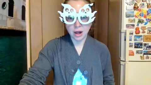 viodetta online show from October 31, 2025, 8:43 pm