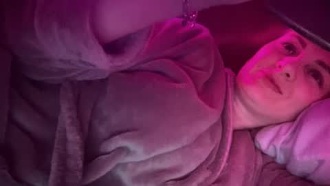 Funny  girl online show from February 18, 2025, 4:59 pm