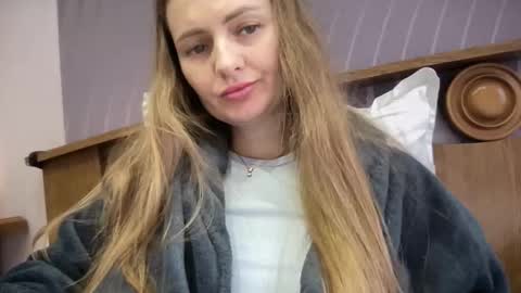 Funny  girl online show from November 17, 2025, 9:26 am