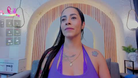 Violette online show from April 9, 2026, 10:20 am