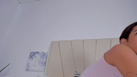 Violet online show from February 8, 2025, 5:50 pm