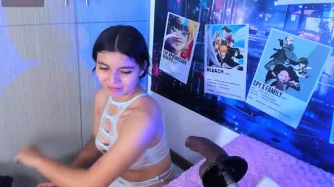 Violet Fiore online show from March 19, 2026, 1:48 pm