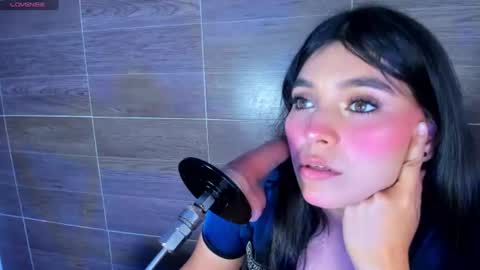 Snapshot of violet_fiore chatting on July 10, 2026, 8:55 pm Violet Fiore online show from July 10, 2026, 8:55 pm