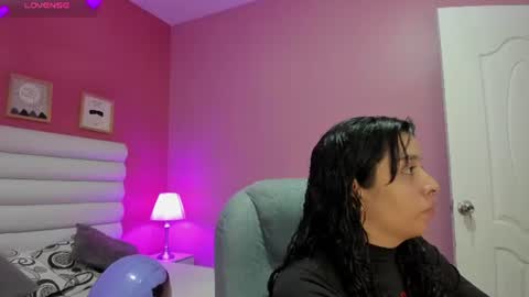 violet_sinclair online show from June 21, 2026, 11:02 am