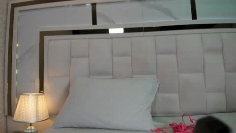 violet_sm online show from January 13, 2026, 3:01 am