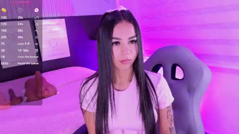Snapshot of violet_spencer chatting on June 17, 2026, 1:41 am Violeta online show from June 17, 2026, 1:41 am