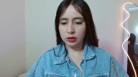 violet_tay1 online show from September 20, 2025, 10:38 am