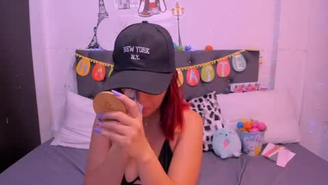 Violeta online show from April 3, 2026, 12:03 pm