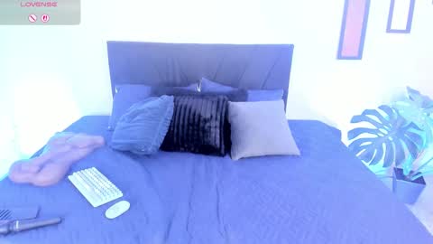 Snapshot of violeta_delavega chatting on February 26, 2026, 6:01 am violeta_delavega online show from February 26, 2026, 6:01 am