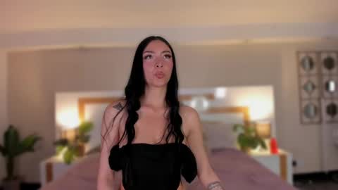 Snapshot of violeta_dh chatting on May 27, 2026, 11:29 am Violeta online show from May 27, 2026, 11:29 am