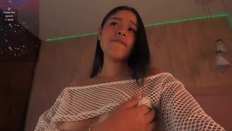 Snapshot of violeta_garcia chatting on February 19, 2025, 11:38 am Violeta Garcia online show from February 19, 2025, 11:38 am