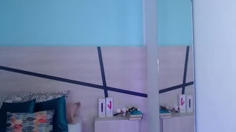 Violeta leon online show from January 5, 2025, 6:13 am