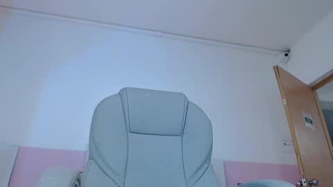 Violeta leon online show from February 22, 2025, 10:07 am