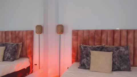 Violeta leon online show from February 26, 2026, 3:49 am