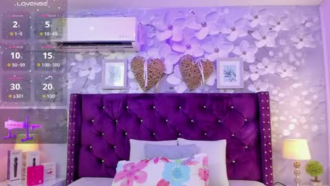 Snapshot of violeta_medina chatting on May 29, 2026, 3:04 am violeta_medina online show from May 29, 2026, 3:04 am