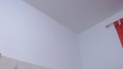 Snapshot of violeta_miller01 chatting on December 22, 2024, 1:11 pm VIOLETA online show from December 22, 2024, 1:11 pm