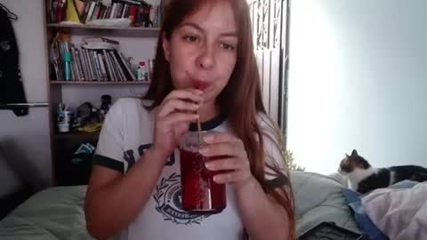 Snapshot of violeta_peter69 chatting on July 13, 2026, 9:50 pm Violeta Peter online show from July 13, 2026, 9:50 pm