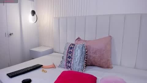 Violeta Rodriguez online show from March 17, 2026, 10:13 pm