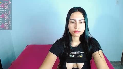Snapshot of violeta_rouses chatting on October 6, 2025, 3:20 pm violeta_rouses online show from October 6, 2025, 3:20 pm