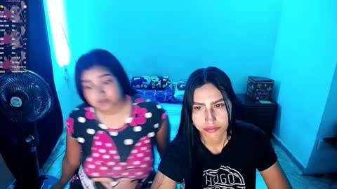 Snapshot of violeta_rouses chatting on November 7, 2025, 1:05 am violeta_rouses online show from November 7, 2025, 1:05 am