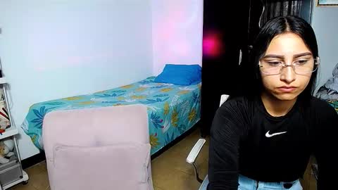 violeta_rouses online show from February 4, 2026, 3:51 pm