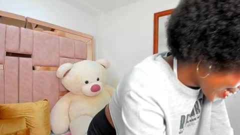 Violeta Ruiz online show from December 22, 2025, 2:25 pm